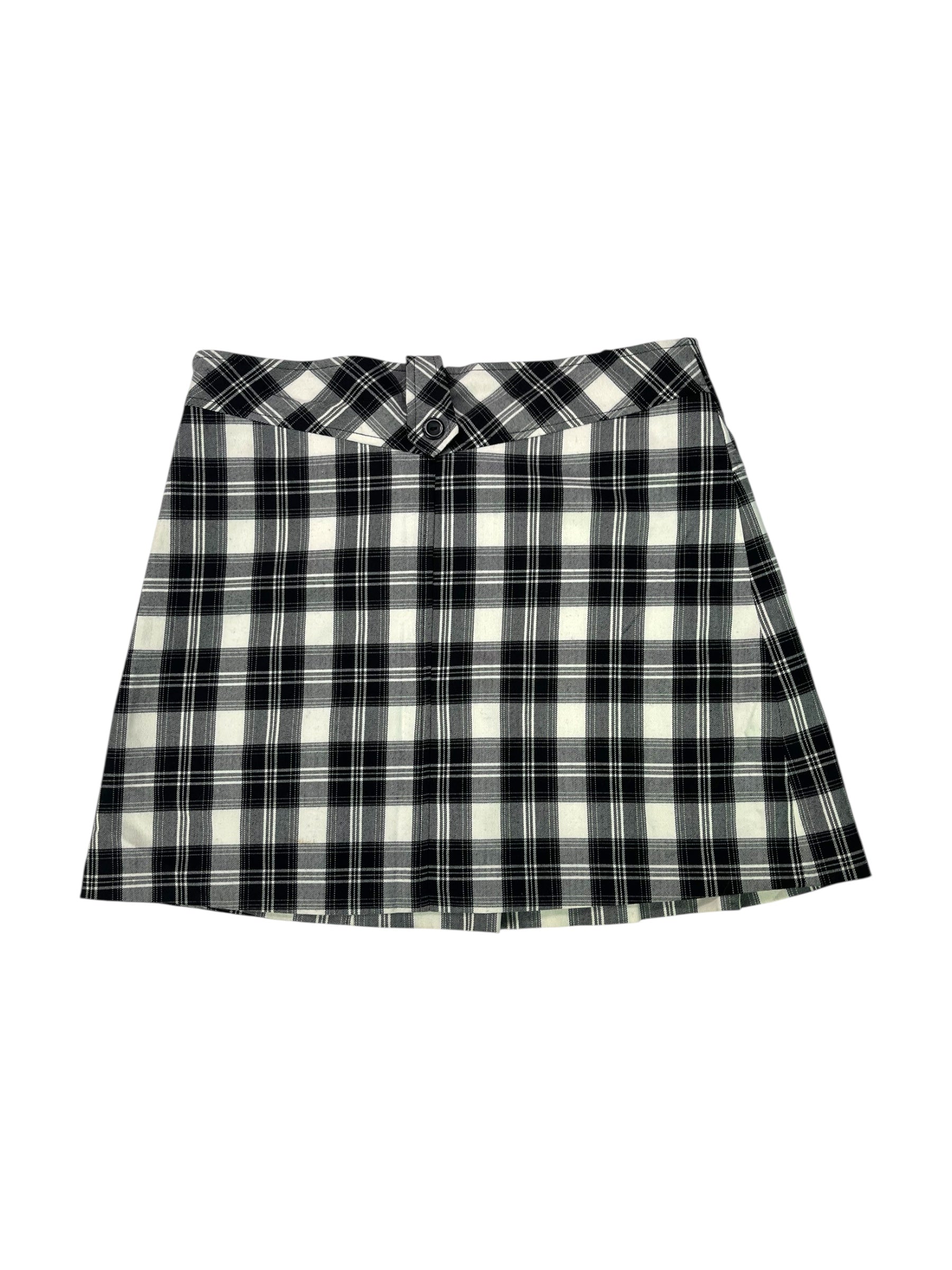 (32) White and Black Suzy Shier Plaid Skirt