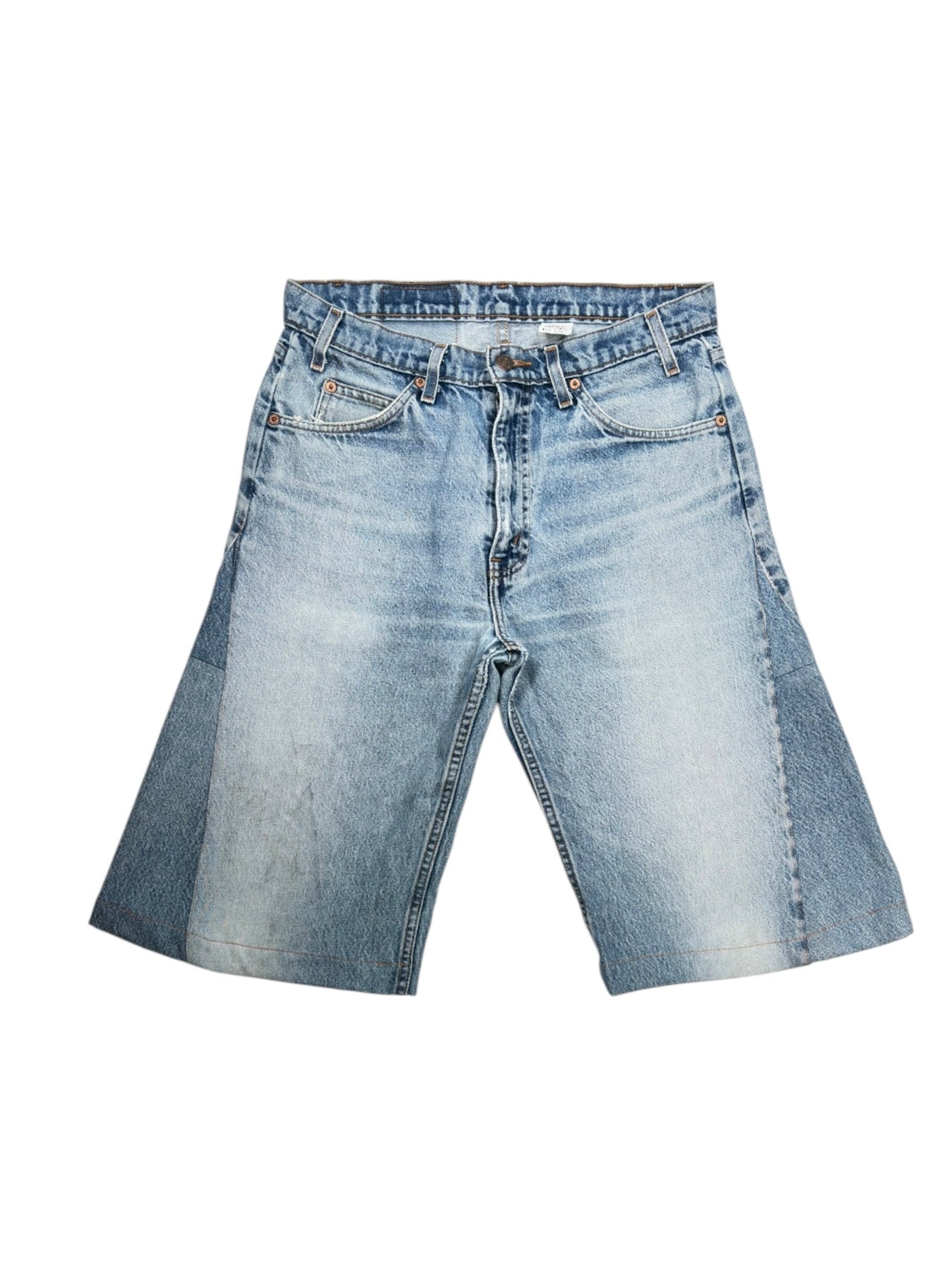 (31) Levi’s Rework Jorts