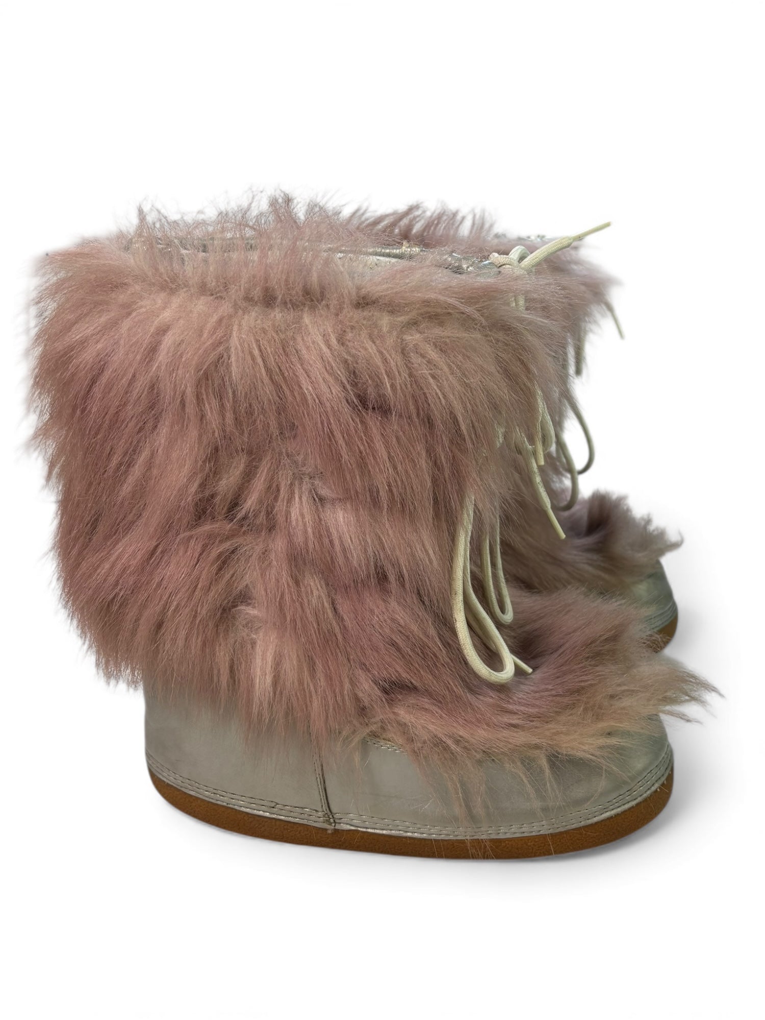 (8) Fur Moon Boots