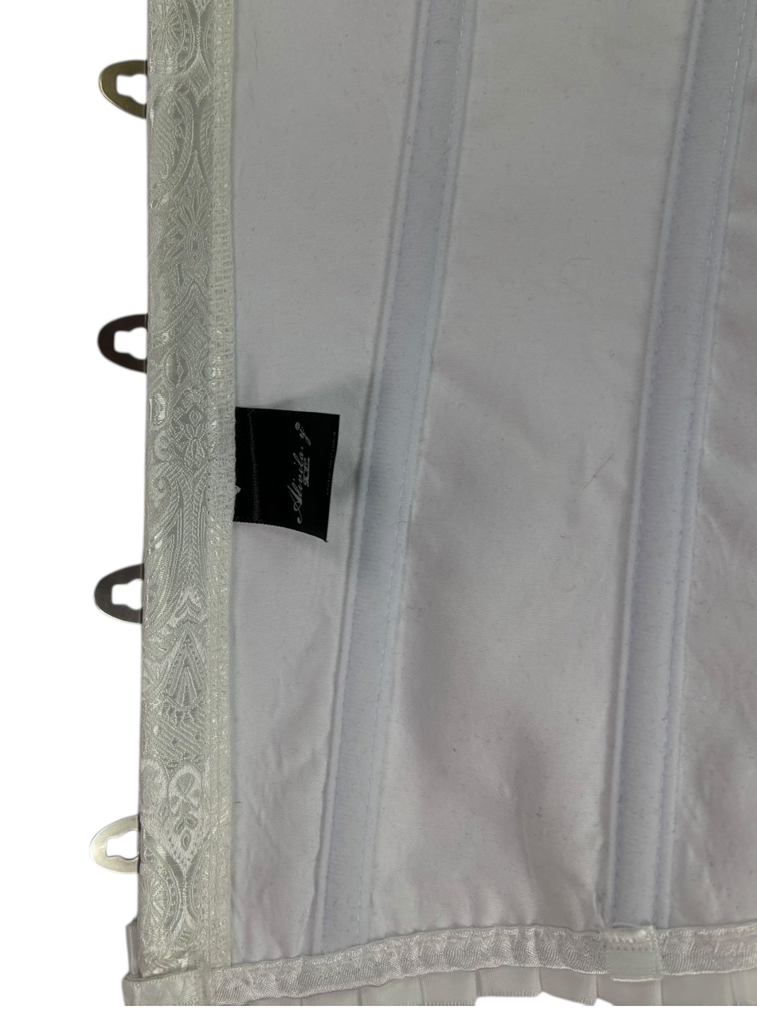 (XL) White Paisley Detail Corset