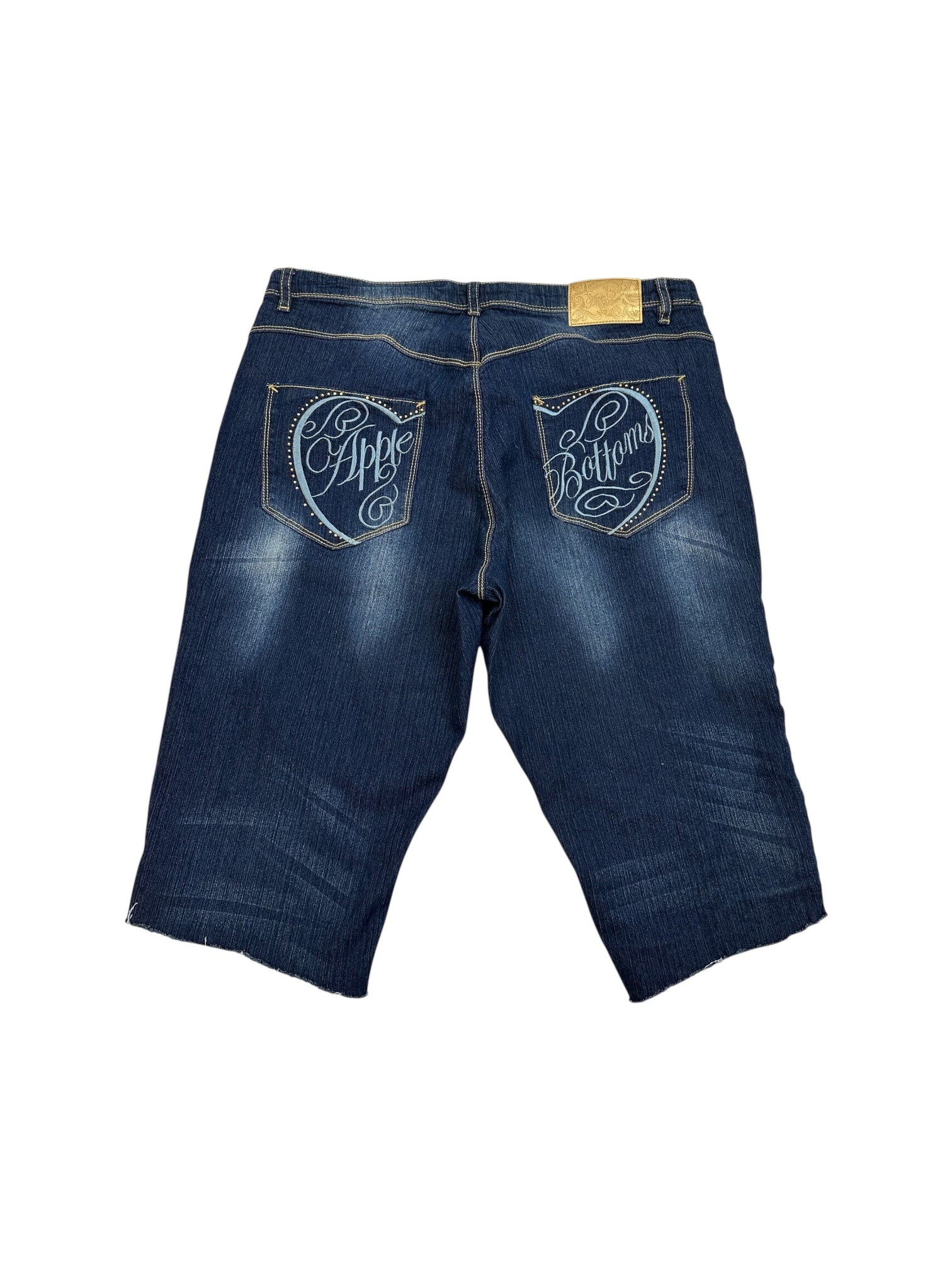 (38) Apple Bottoms Jean Shorts