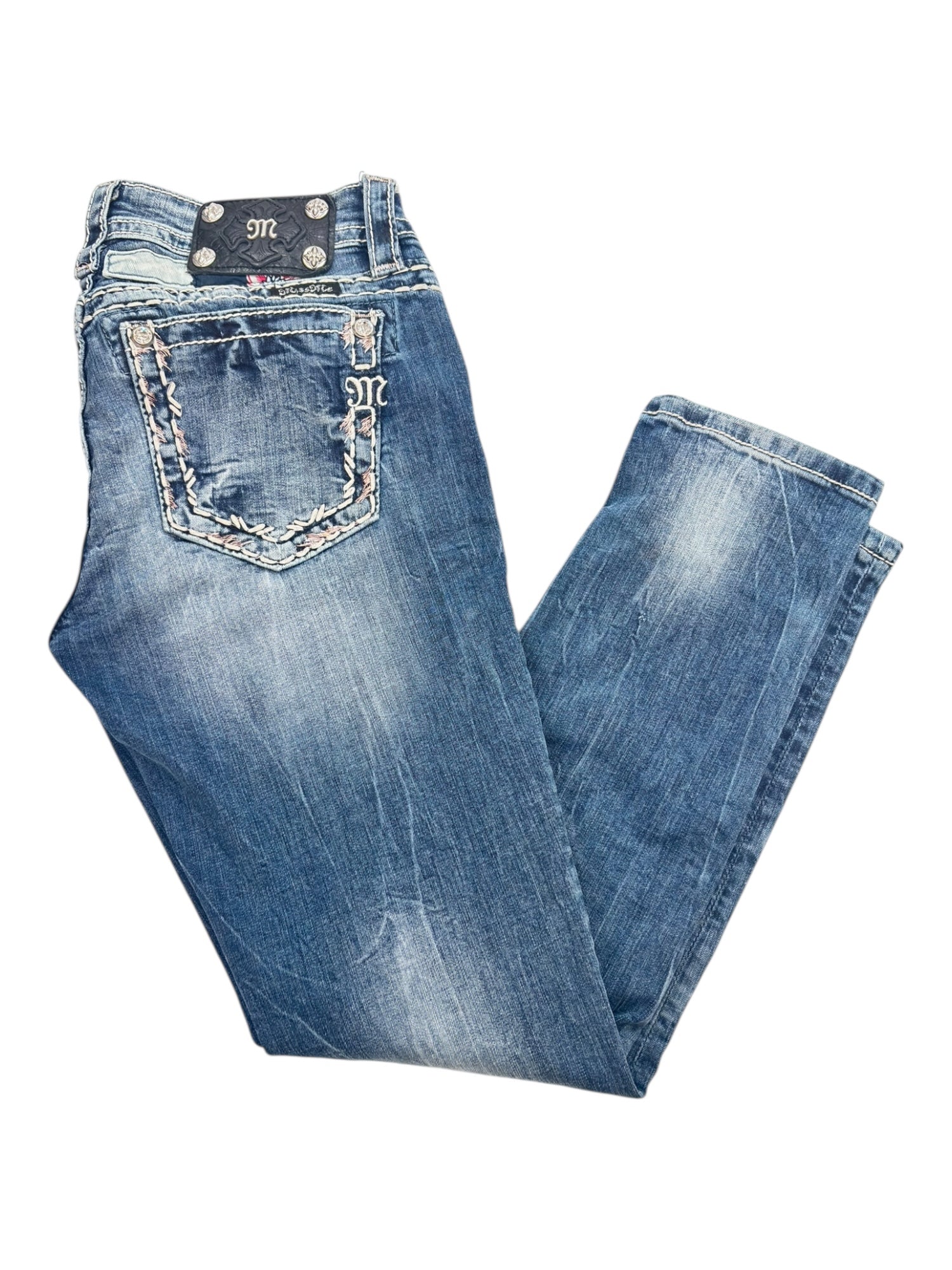 (30) Miss Me Signature Skinny Denim