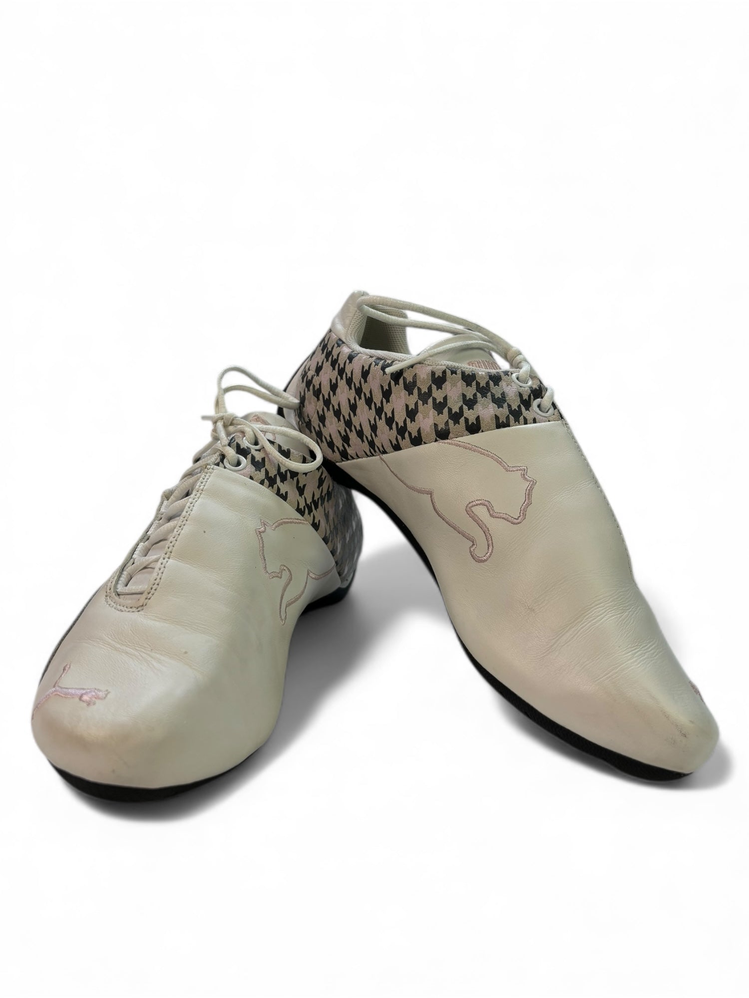 (9.5) White & Patterned PUMA Speedcats
