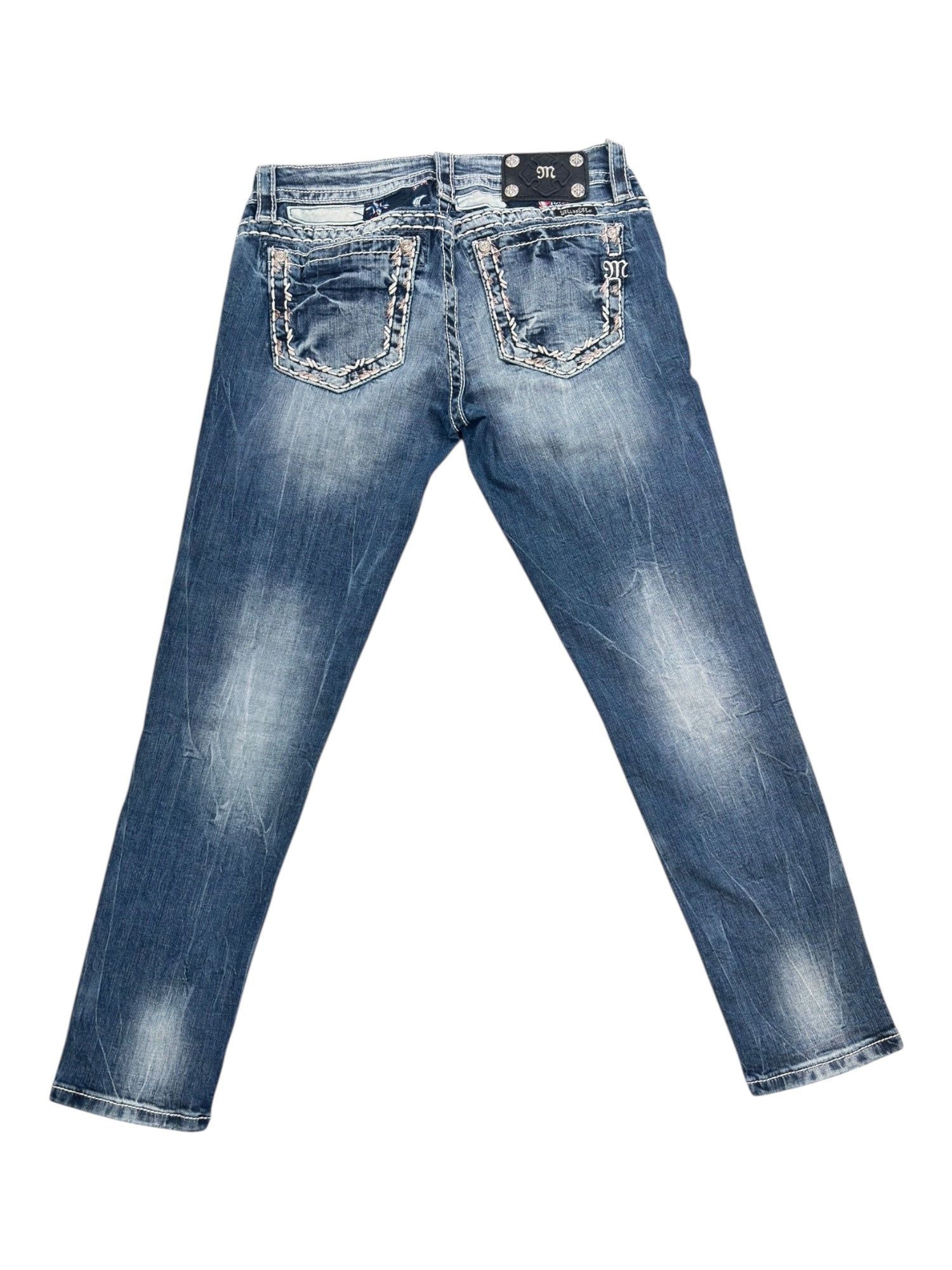 (30) Miss Me Signature Skinny Denim