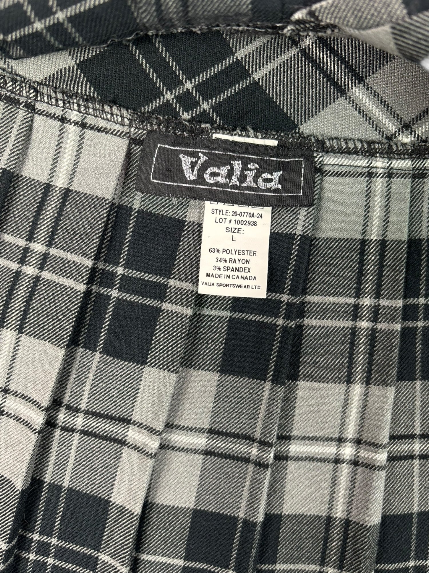 (L) Valia Black and White Plaid Pleated Skirt