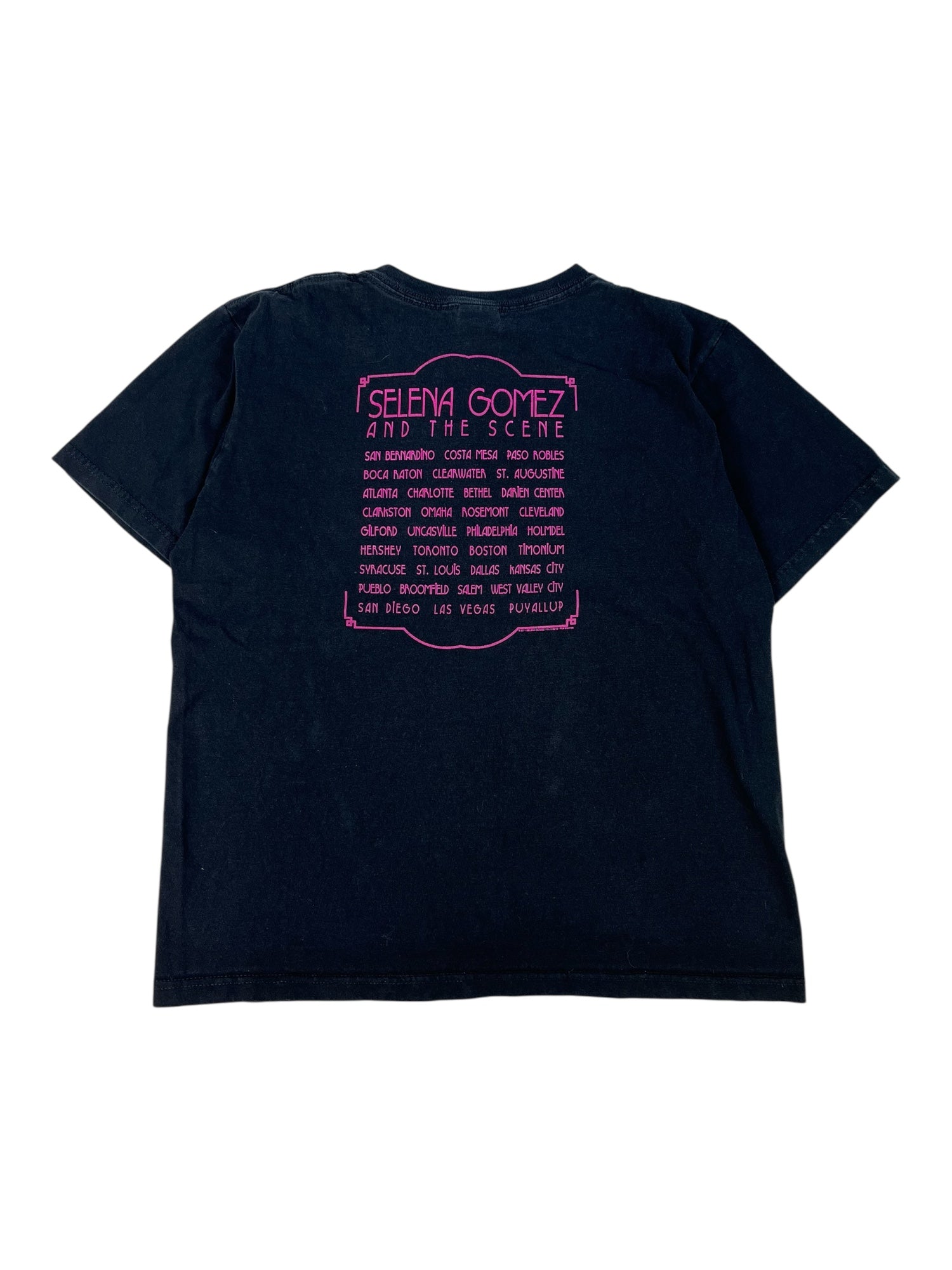 (L) Selena Gomez and the Scene Tee