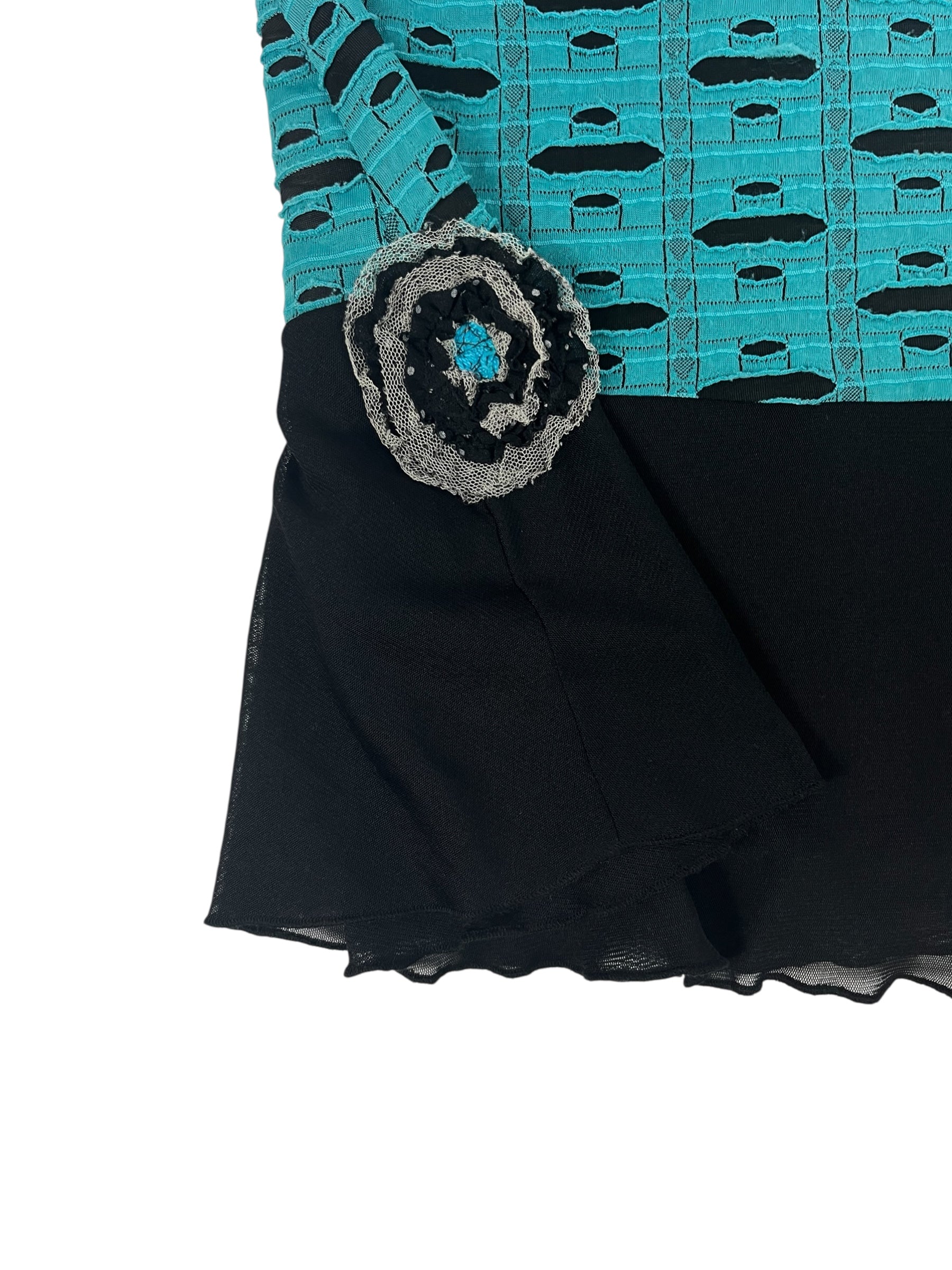 (28) Black & Turquoise Mini Skirt