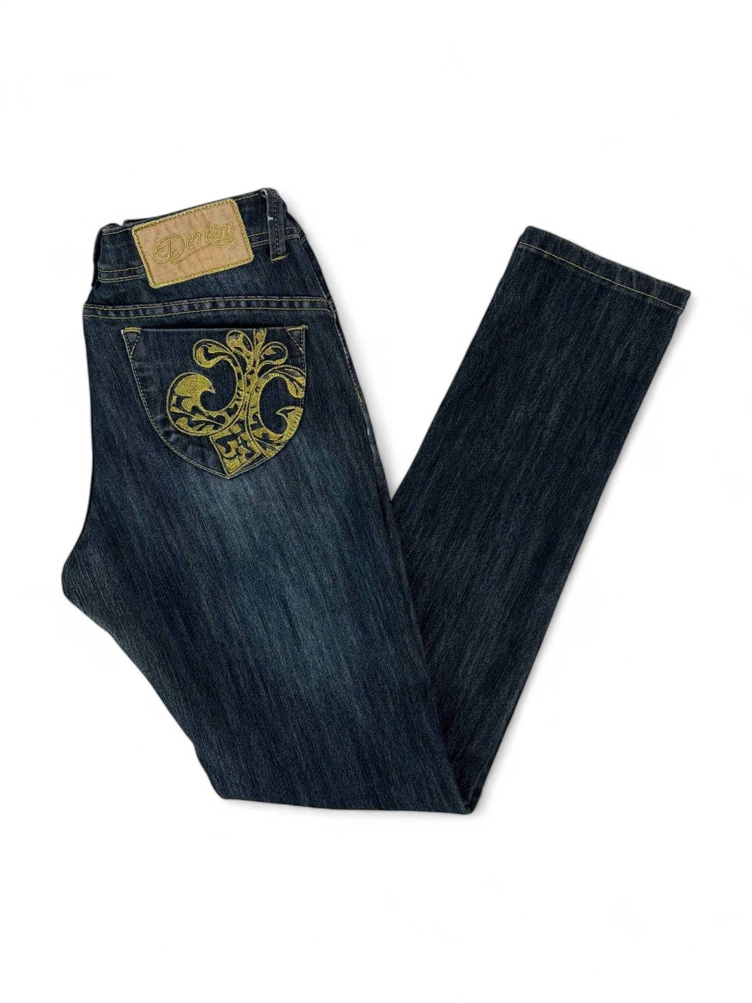 (28) Deréon Straight Leg Jeans