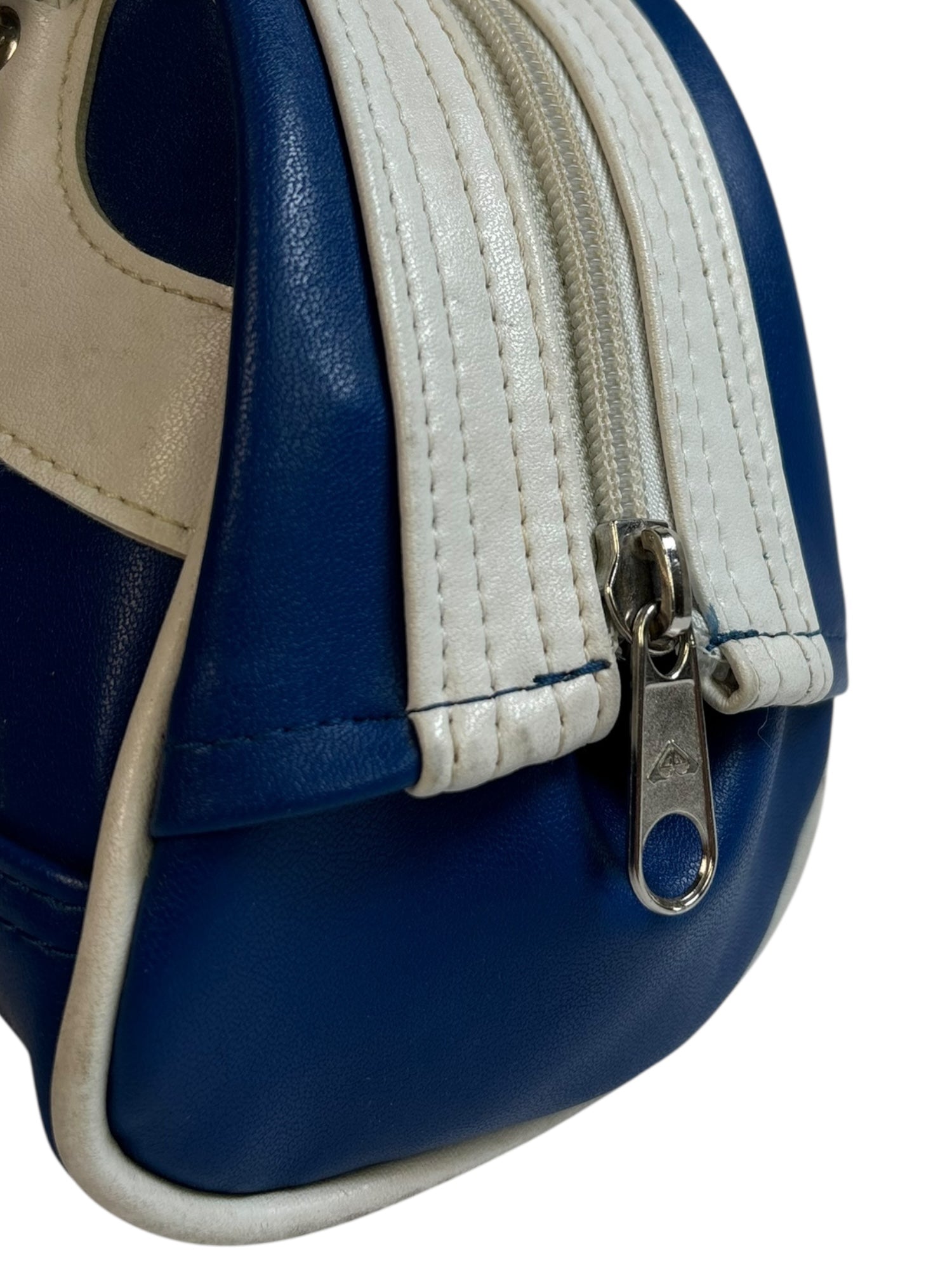 Vintage Blue & White Roxy Hangbag