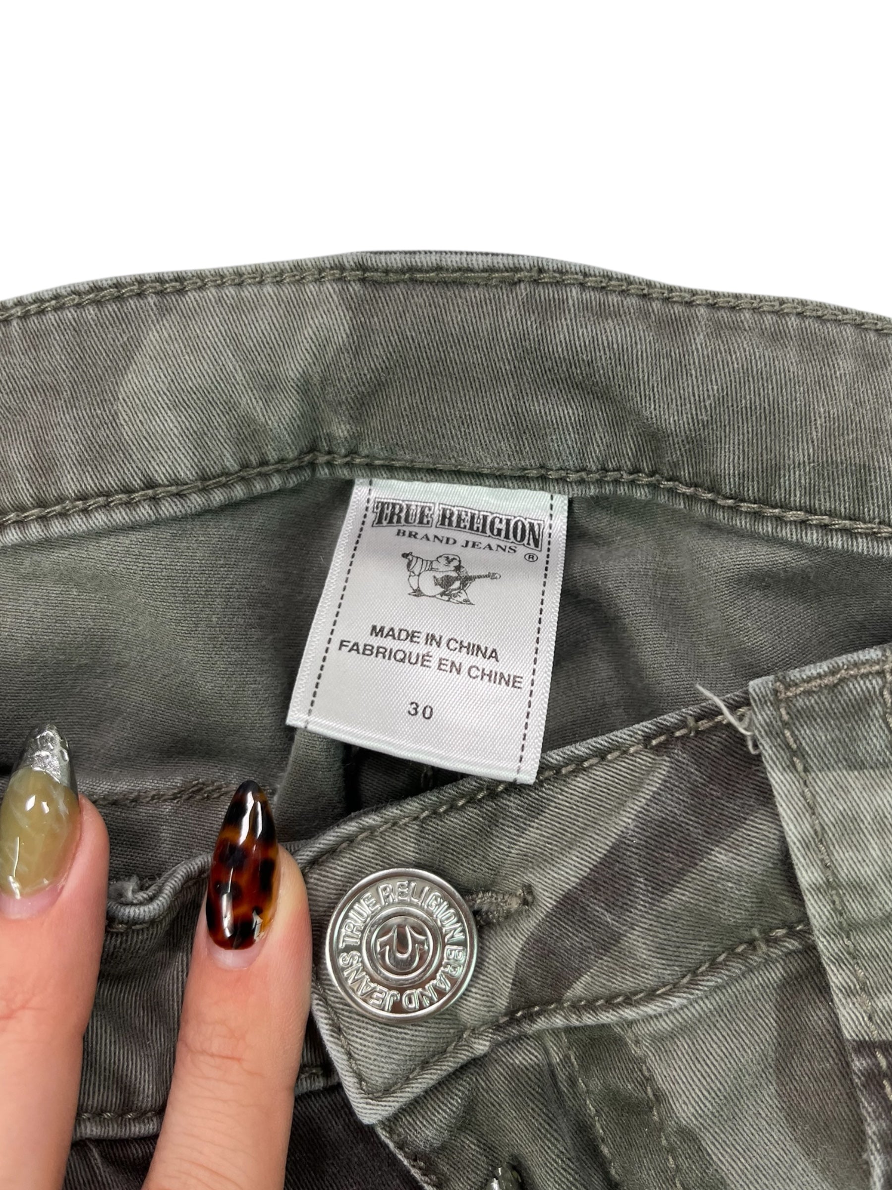 (30) True Religion Camo Cargo Pants