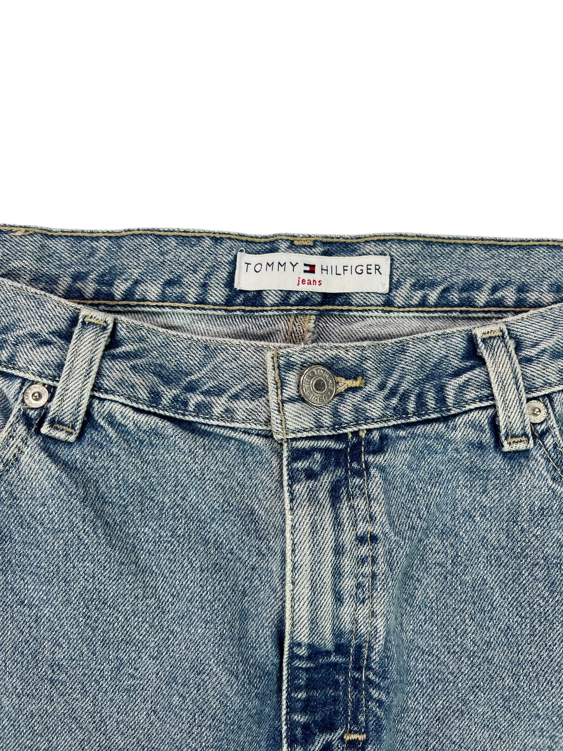 (34) Tommy Hilfiger Lightwash Denim Skirt