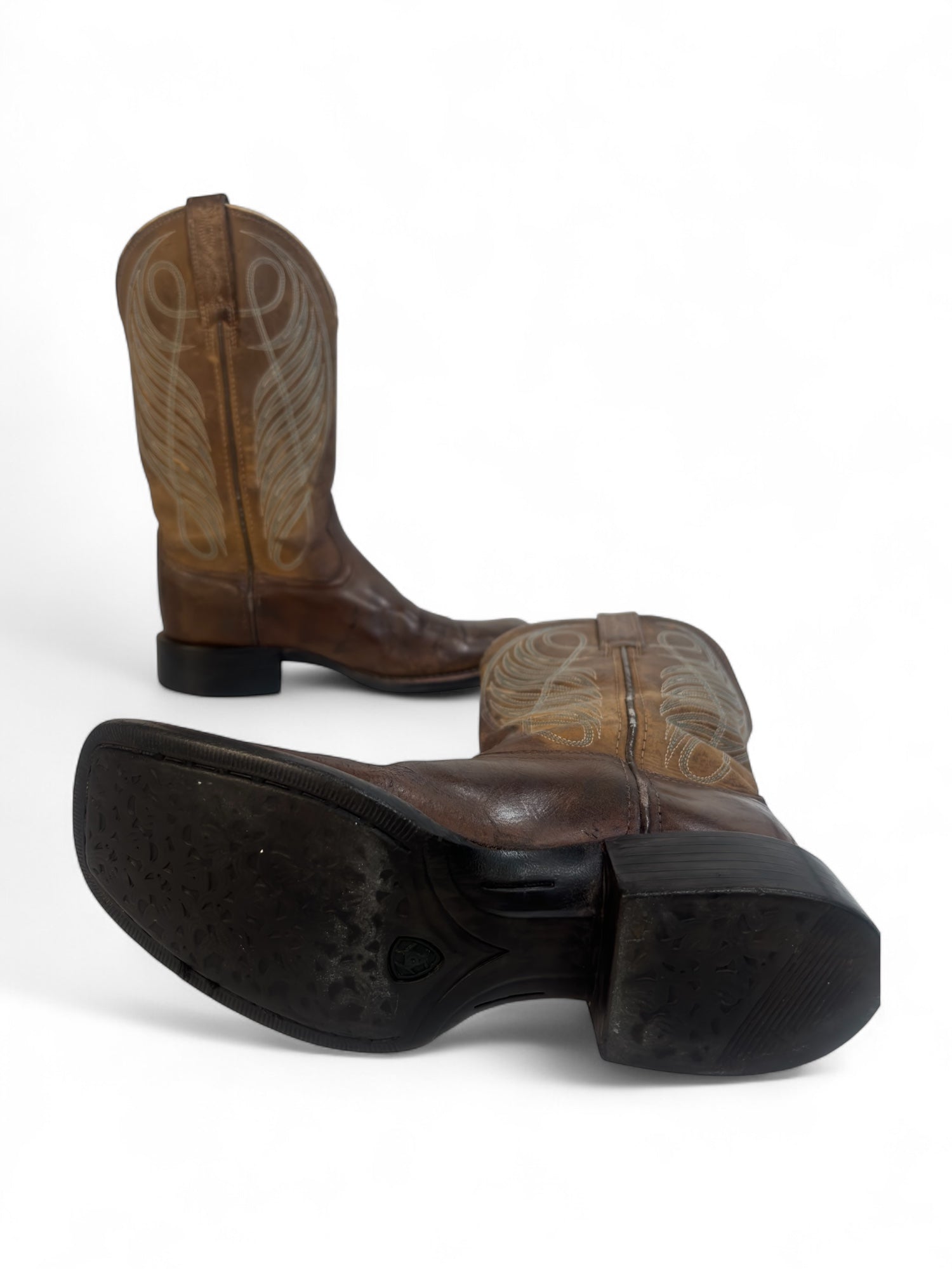 (7) Ariat Brown Cowboy Boots