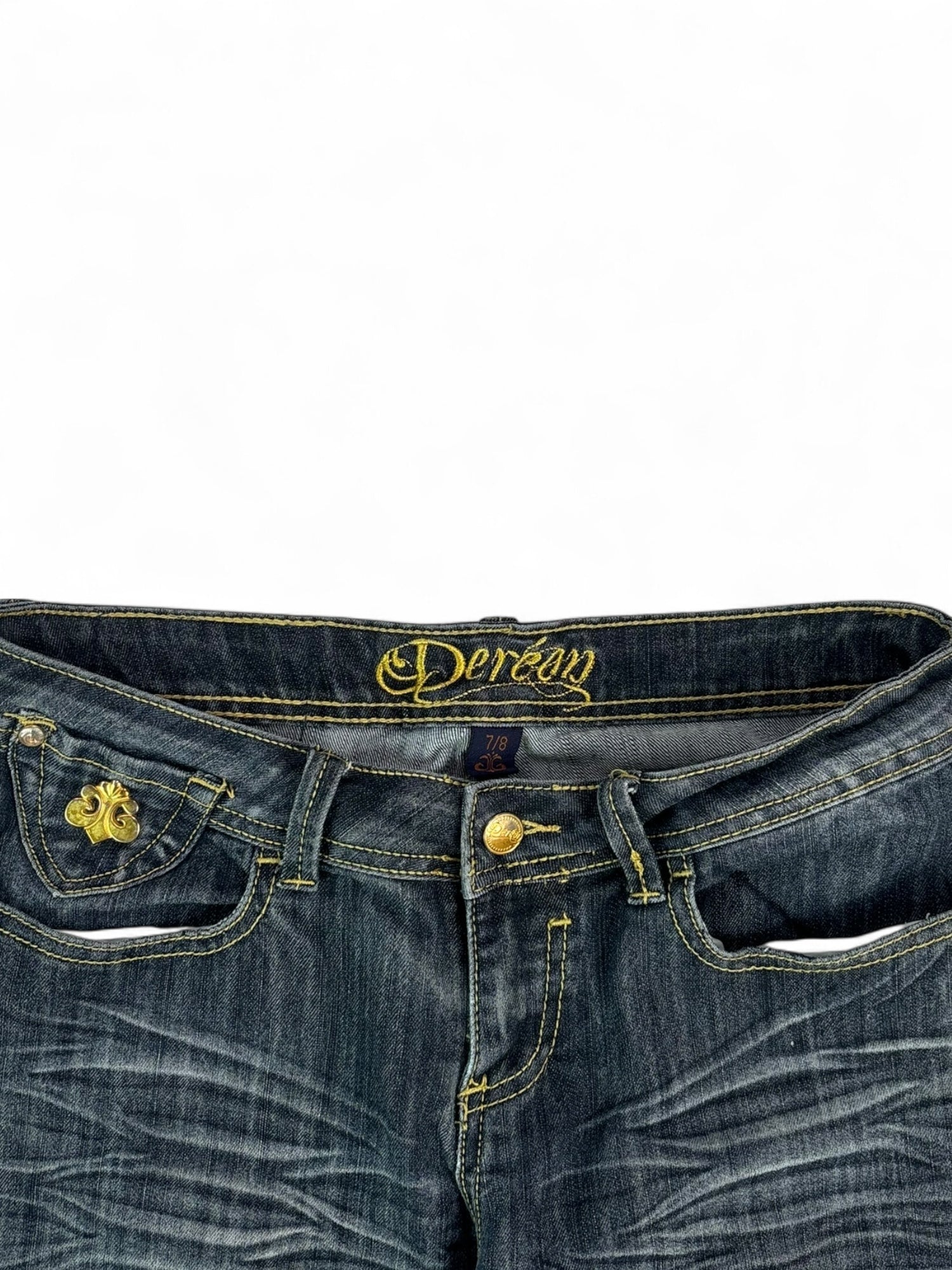 (28) Deréon Straight Leg Jeans