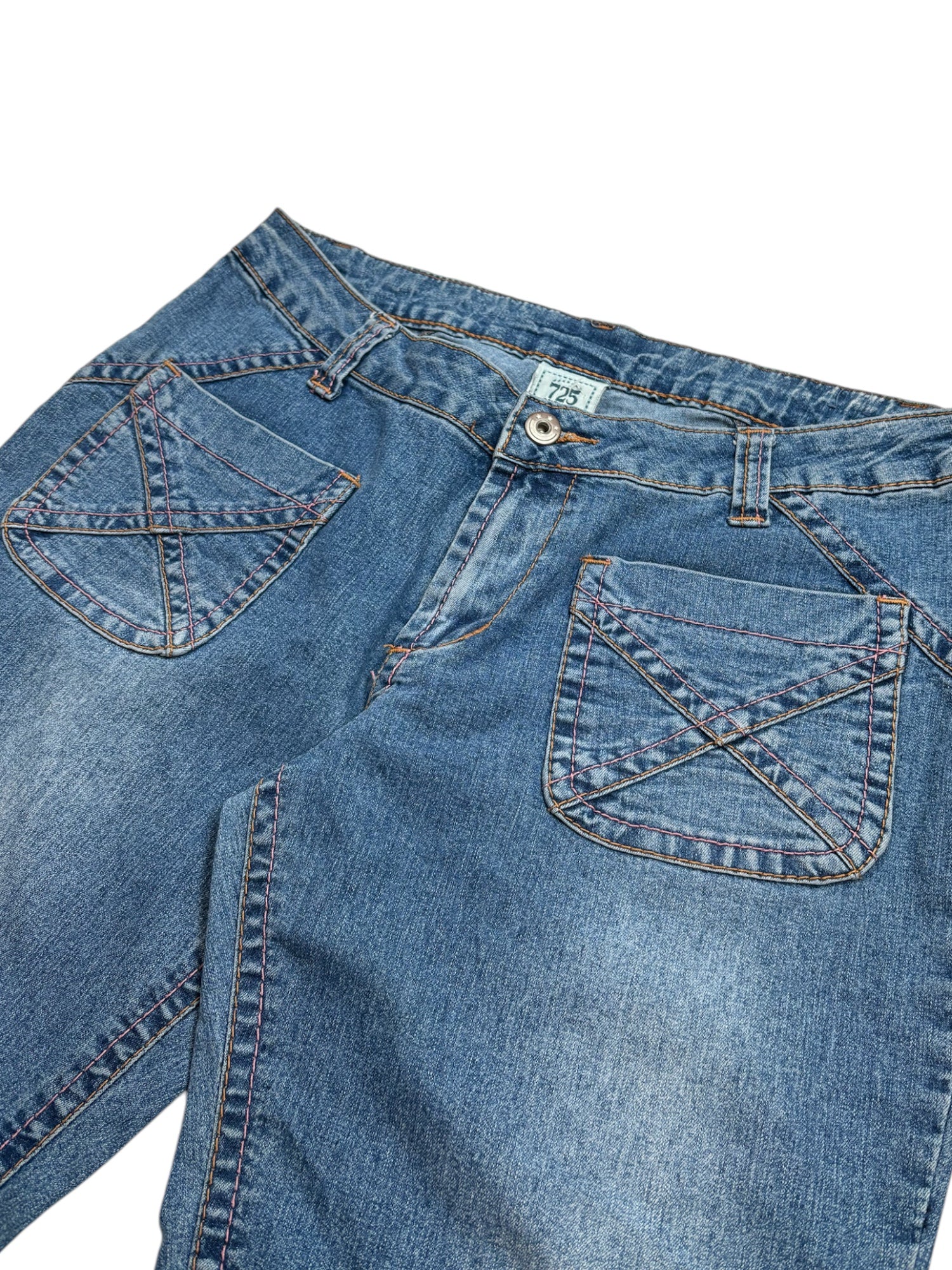 (29) 725 Originals Capris