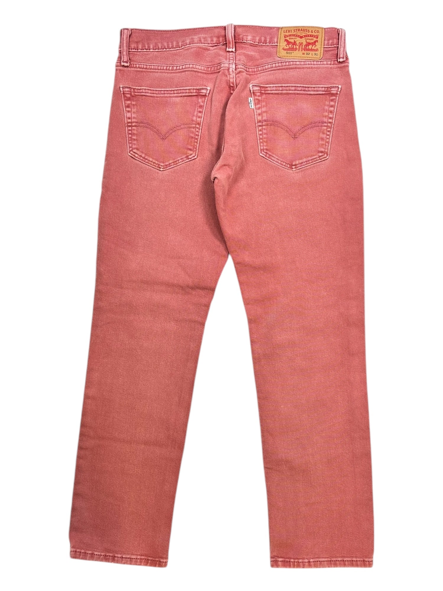 (31) Levi’s Terracotta Denim