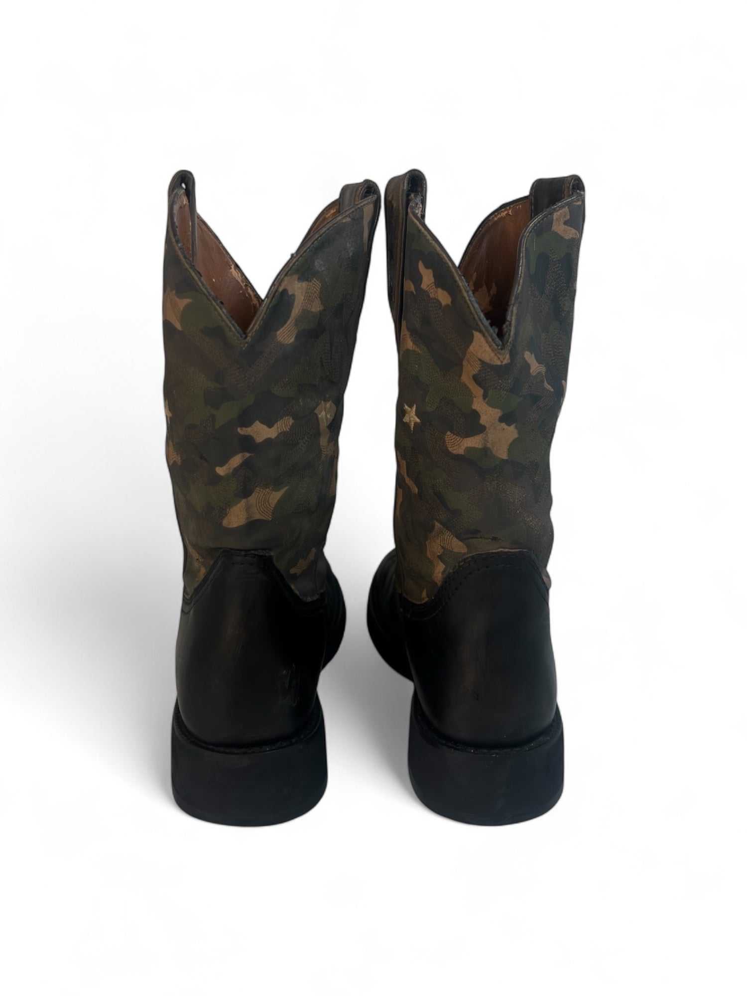 (8.5) Ariat Black & Camo Cowboy Boots