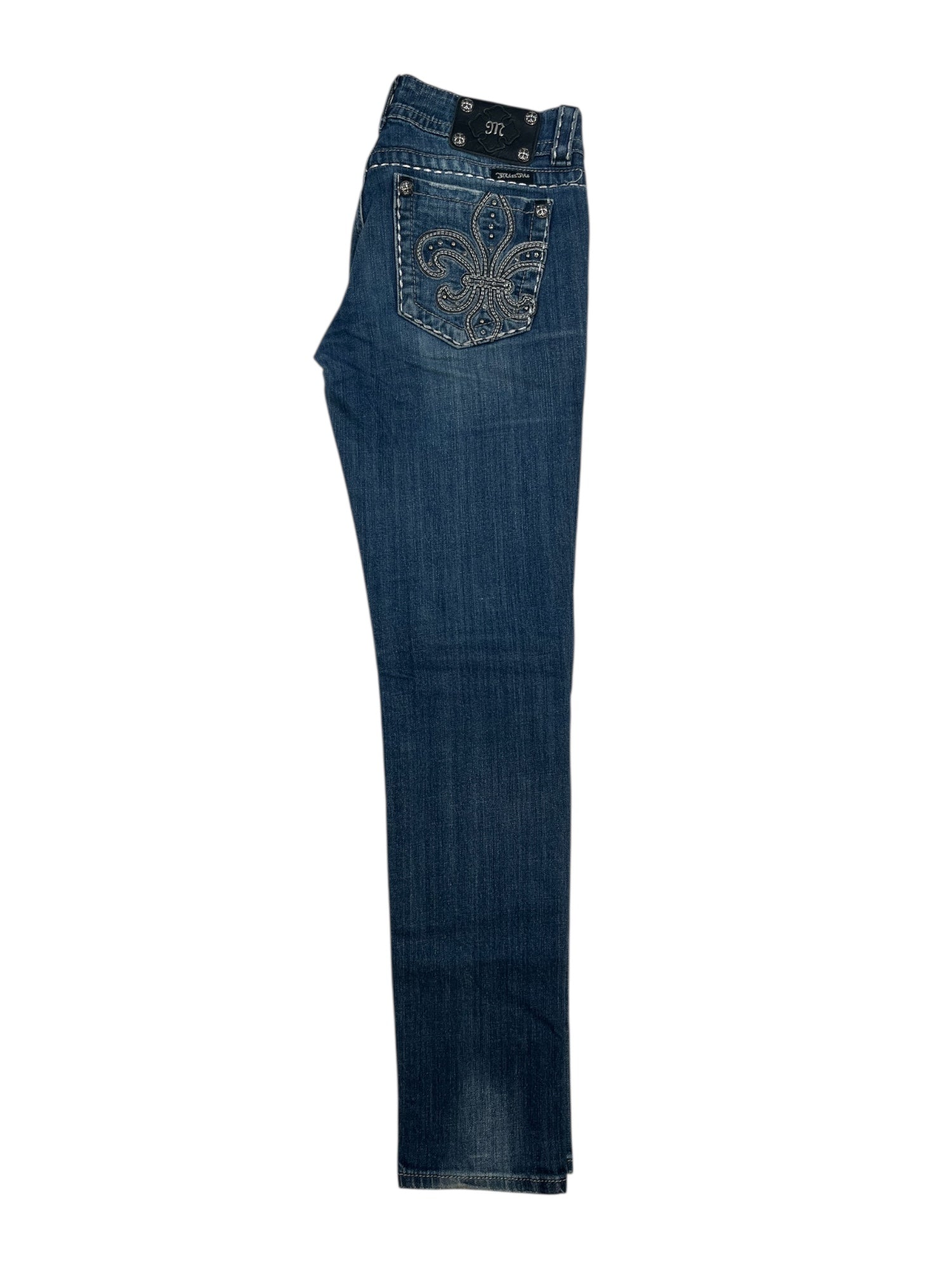 (29) Miss Me Jeans