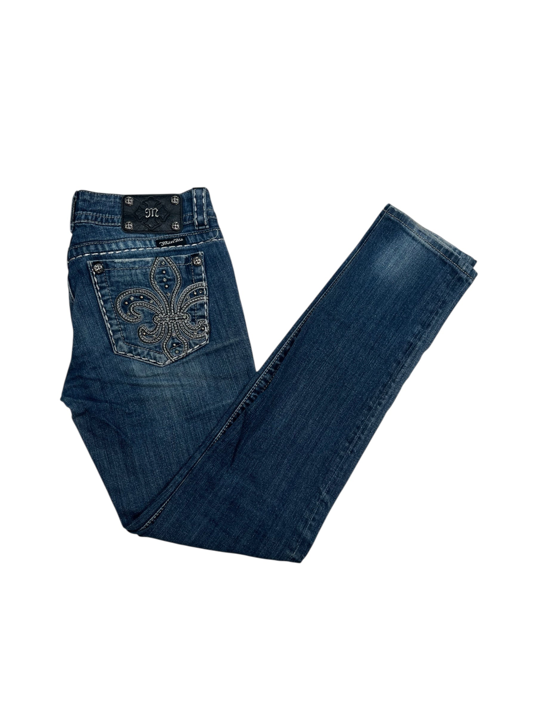 (29) Miss Me Jeans