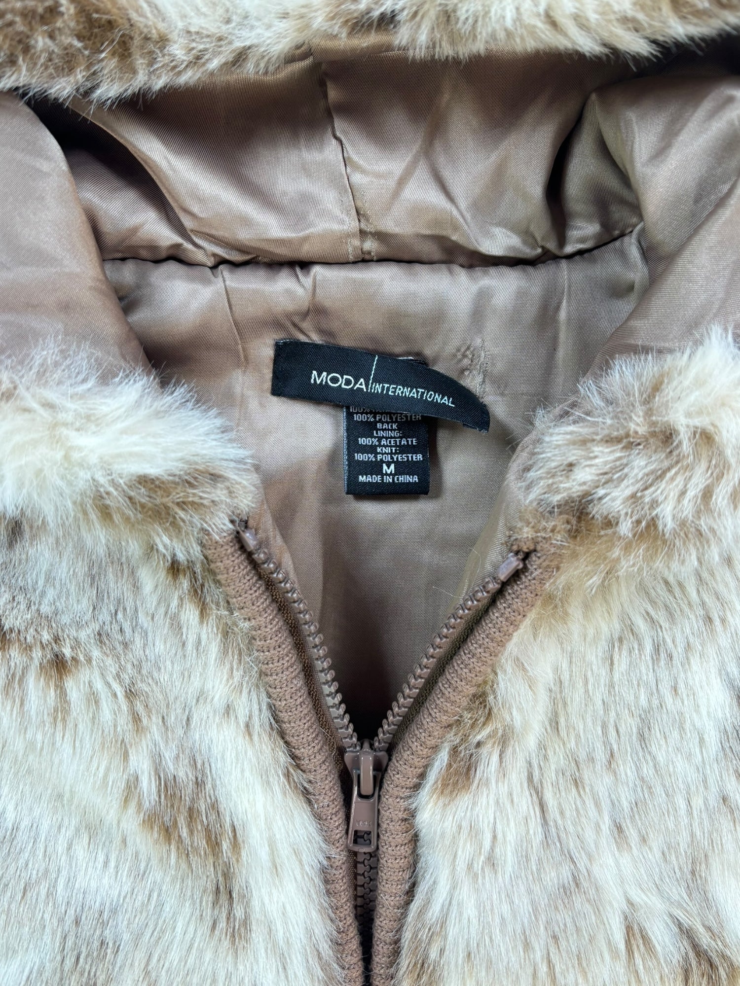 (M) Moda Faux Fur Vest