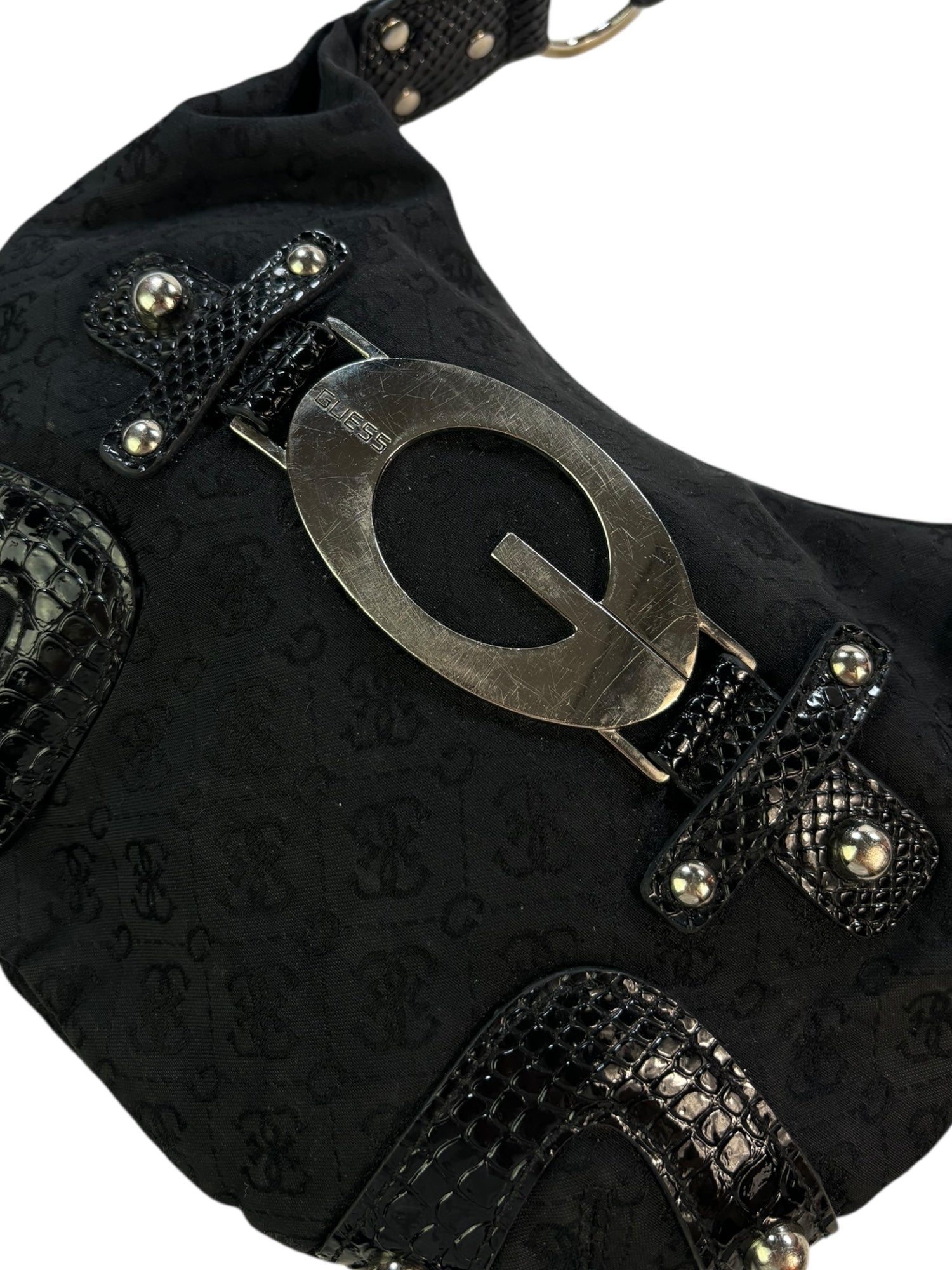 (O/S) Black Guess Purse With Chrome Hardware
