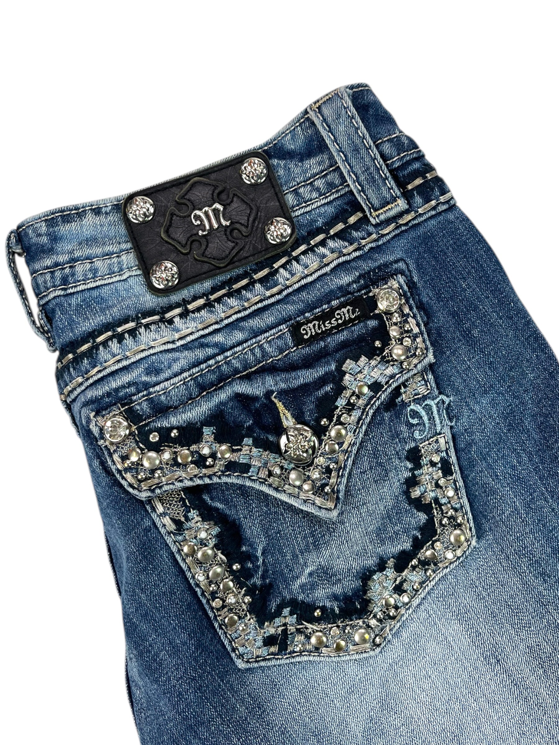 (32) Miss Me Embellished Skinny Denim Jeans