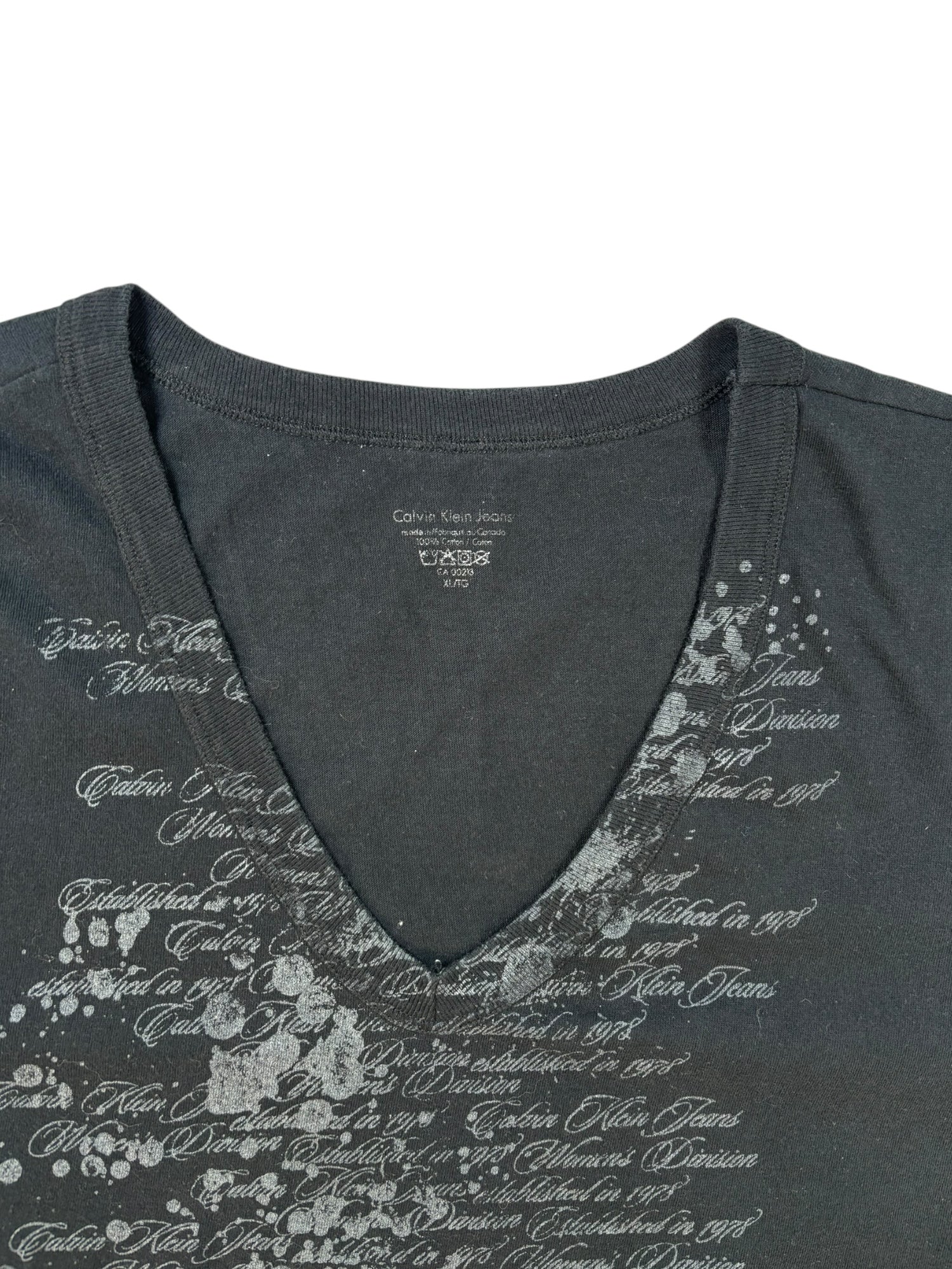 (XL) Calvin Klein V-Neck Tee with Script